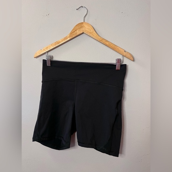 CRZ YOGA Pants - CRZ YOGA Black Biker Shorts Women’s Size 12